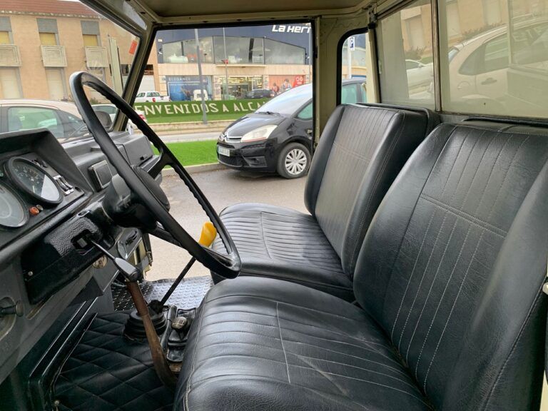 Land Rover Santana 119 basculante