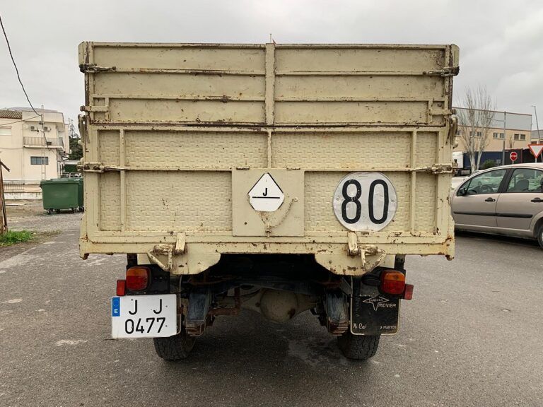 Land Rover Santana 119 basculante