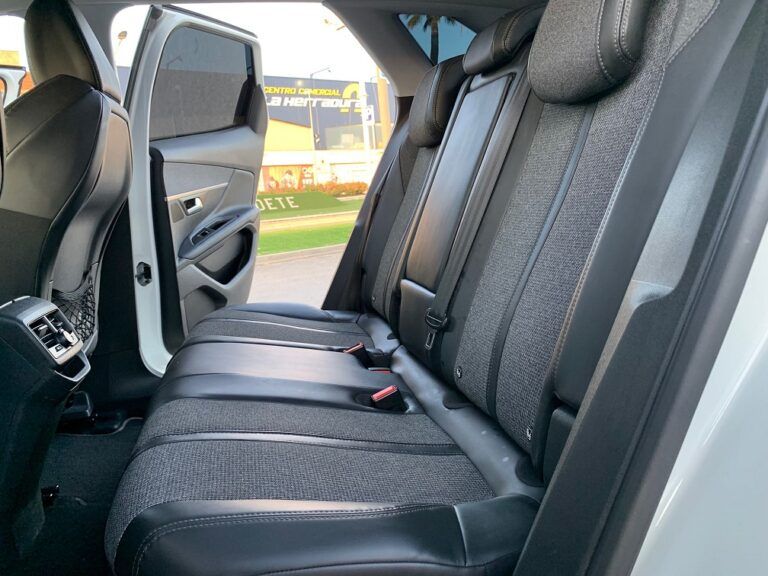 PEUGEOT 3008 Allure 1.2 PureTech SS