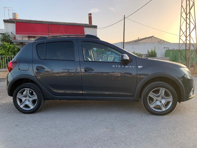 DACIA SANDERO STEPWAY ESSENTIAL 0.9TCE