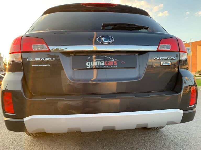SUBARU Outback 2.0 D Executive Plus 4x4