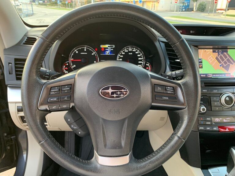 SUBARU Outback 2.0 D Executive Plus 4x4