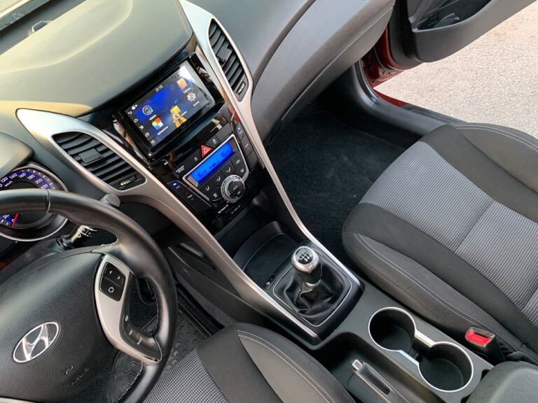 HYUNDAI i30 1.4 MPI BlueDrive 25 Aniversario