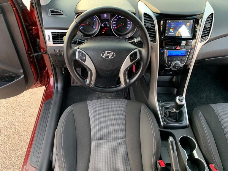 HYUNDAI i30 1.4 MPI BlueDrive 25 Aniversario