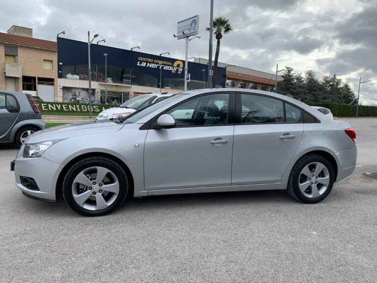 CHEVROLET Cruze 2.0 VCDi 16V LS Clima