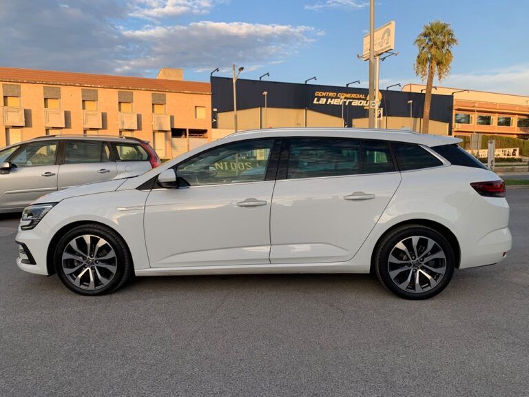 RENAULT Mégane S.T. Techno Blue 1.5dCi EDC
