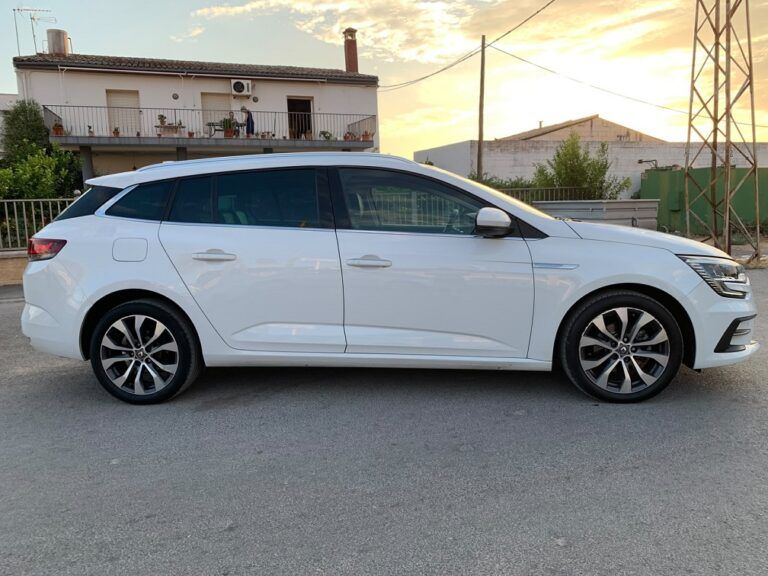 RENAULT Mégane S.T. Techno Blue 1.5dCi EDC