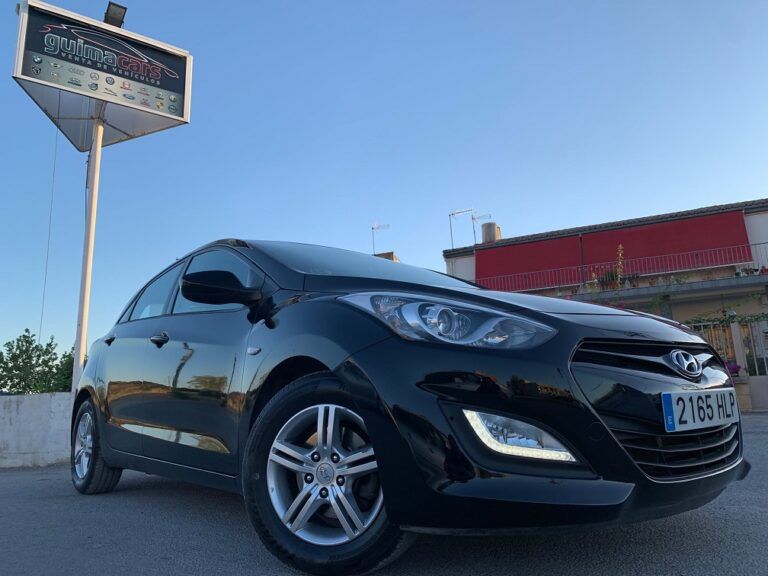 HYUNDAI I30 1.4 CRDI Tecno
