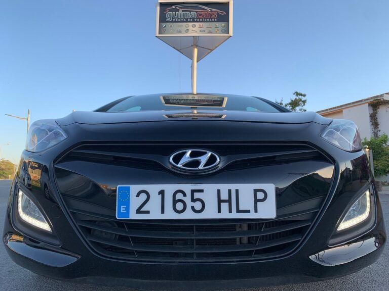 HYUNDAI I30 1.4 CRDI Tecno
