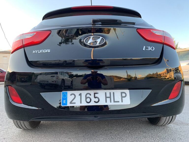 HYUNDAI I30 1.4 CRDI Tecno