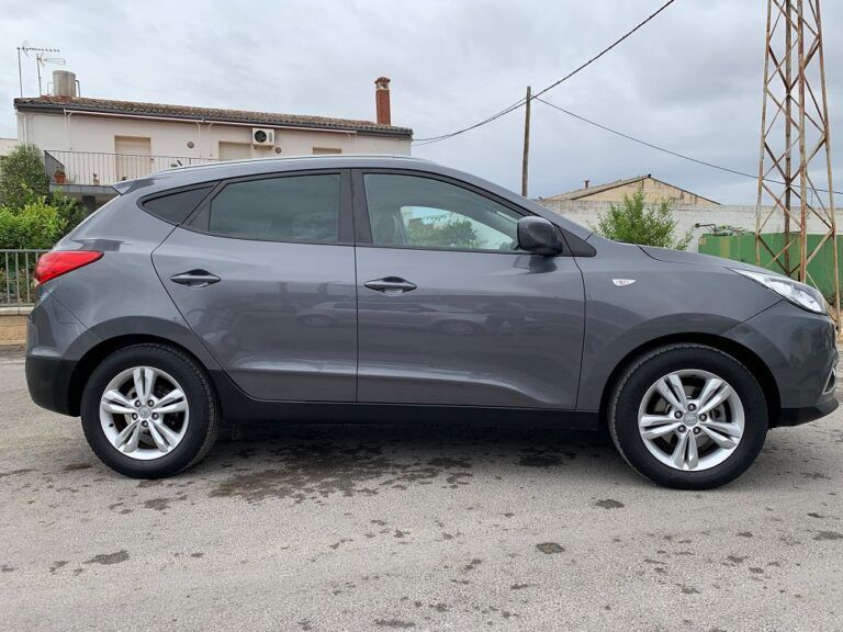HYUNDAI ix35 1.7 CRDi Comfort Sky 4x2