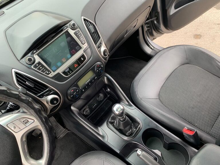 HYUNDAI ix35 1.7 CRDi Comfort Sky 4x2
