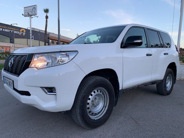 TOYOTA LAND CRUISER 2.8 D4D GX