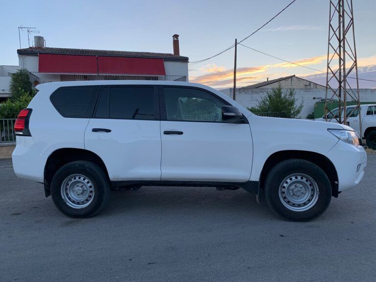 TOYOTA LAND CRUISER 2.8 D4D GX