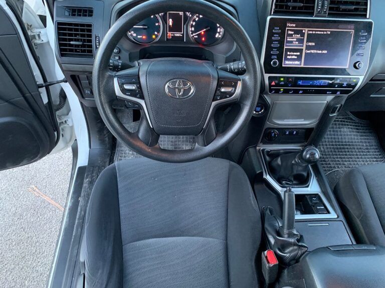TOYOTA LAND CRUISER 2.8 D4D GX
